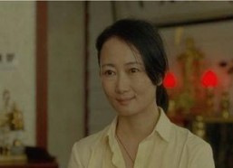 为了吃瓜她进入娱乐圈,她勇敢踏入娱乐圈，开启璀璨星途